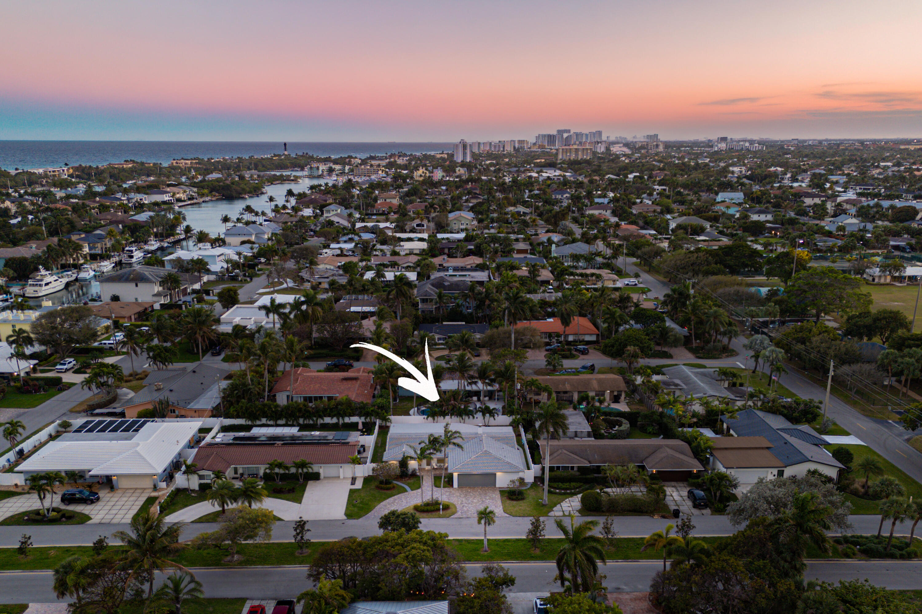 2846 Northeast 35th Court Lighthouse Point, FL 33064 - Photo 35 of 37 an aerial view of a city