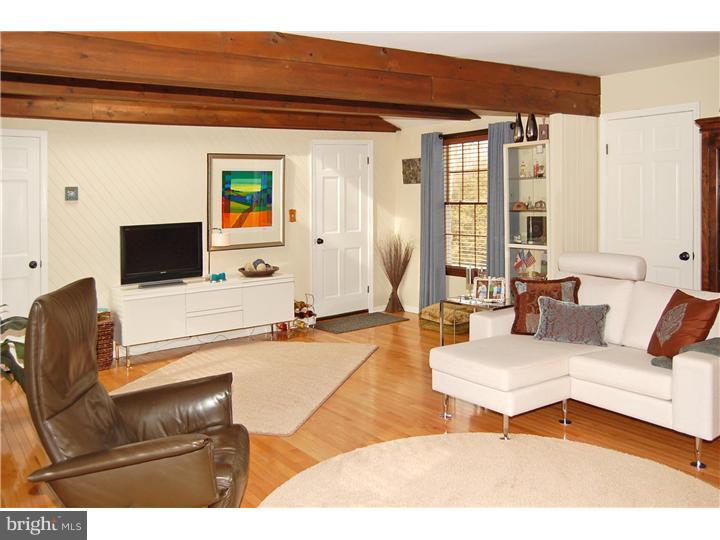 236 Hickory Corner Road East Windsor, NJ 08520 - Photo 8 of 23 Family Room