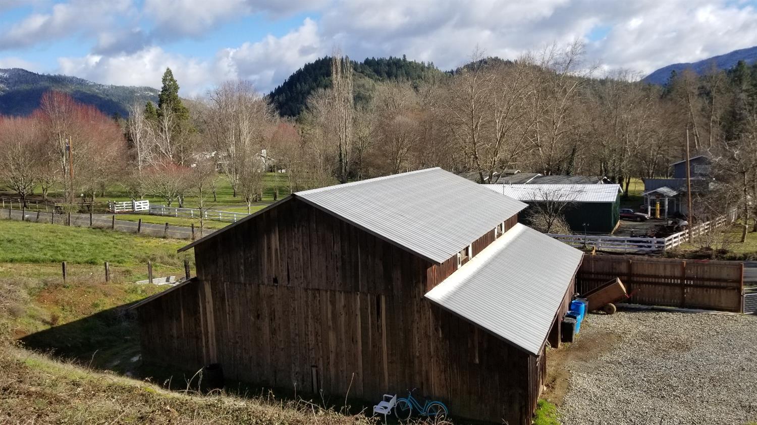 7186 North Applegate Road Grants Pass, OR 97527 - Photo 11 of 35 Additional Photo