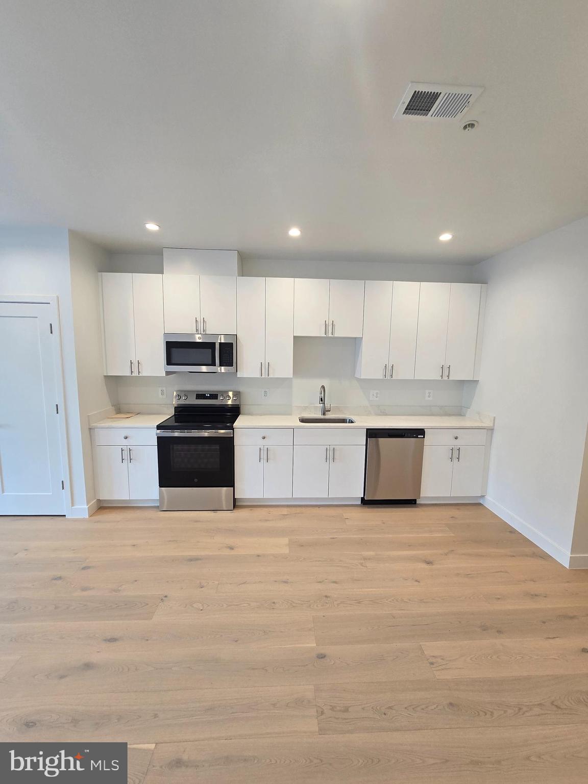 2536 Elvans Road Southeast Washington, DC 20020 - Photo 3 of 10