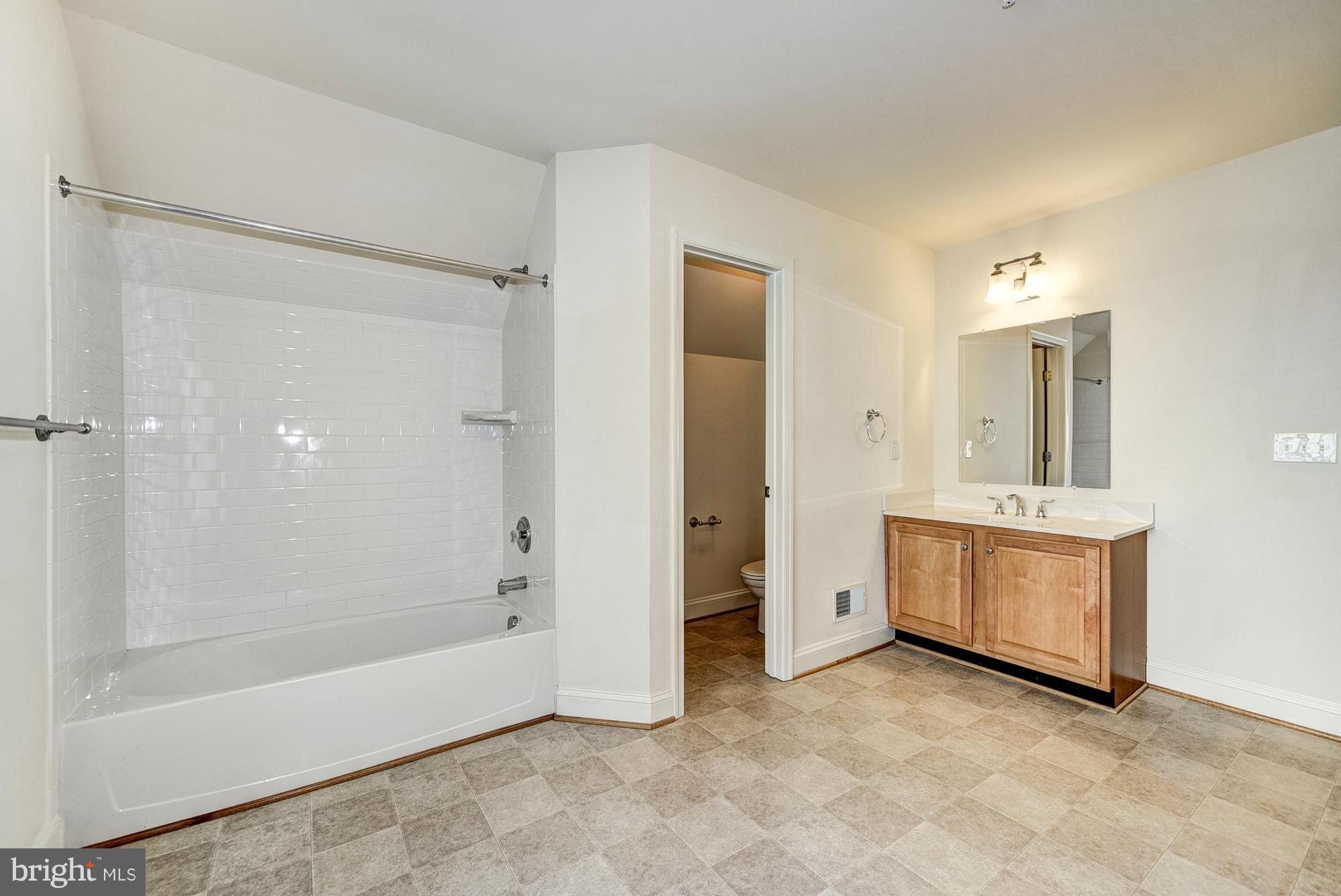 1907 Kermit Road Silver Spring, MD 20910 - Photo 28 of 30 Bath