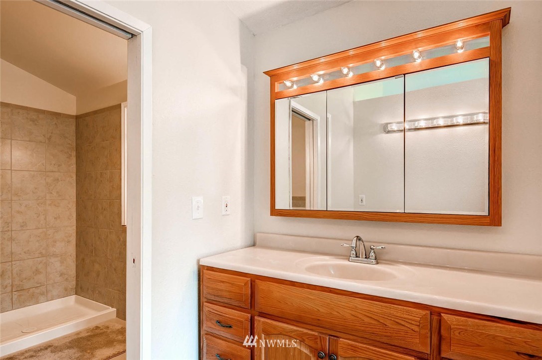 17831 145th Avenue Southeast Renton, WA 98058 - Photo 14 of 25 Gallery Image 14