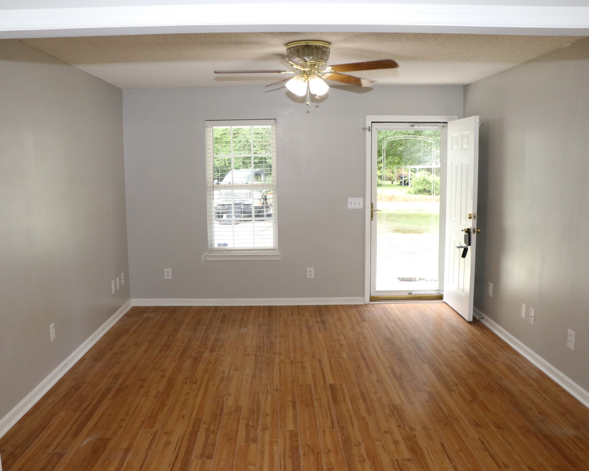 1350 Ovoca Road Tullahoma, TN 37388 - Photo 4 of 15 Gallery Image 4