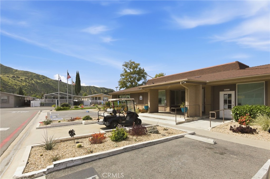 4901 Green River Road, Unit 153 Corona, CA 92878 - Photo 45 of 55 Community center