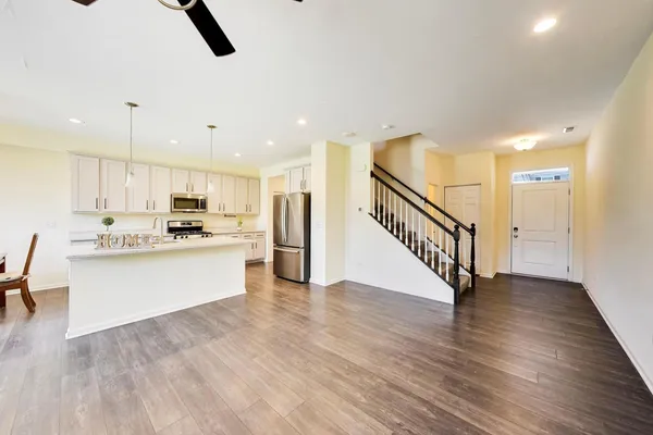 $442,000 | 4152 Calder Lane, Aurora, IL 60504