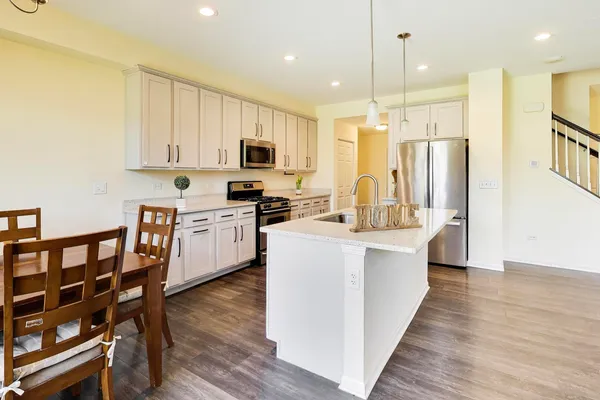 $442,000 | 4152 Calder Lane, Aurora, IL 60504