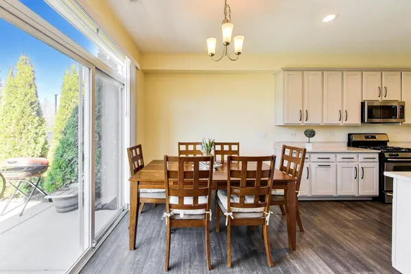 $442,000 | 4152 Calder Lane, Aurora, IL 60504