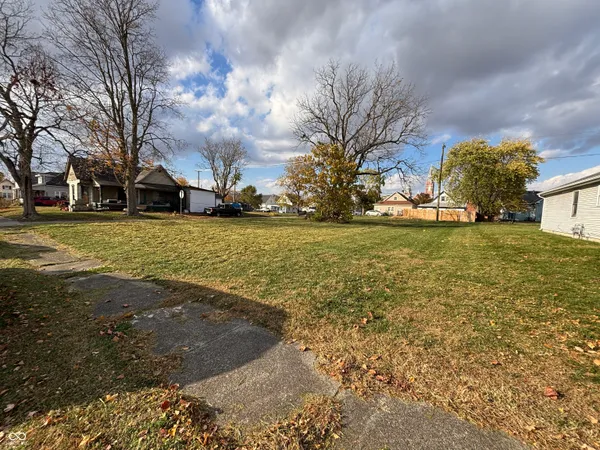 $6,900 | 1324 South C Street, Elwood, IN 46036