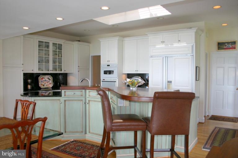 2525 Carrollton Road Annapolis, MD 21403 - Photo 12 of 29 Recent Kitchen Renovation