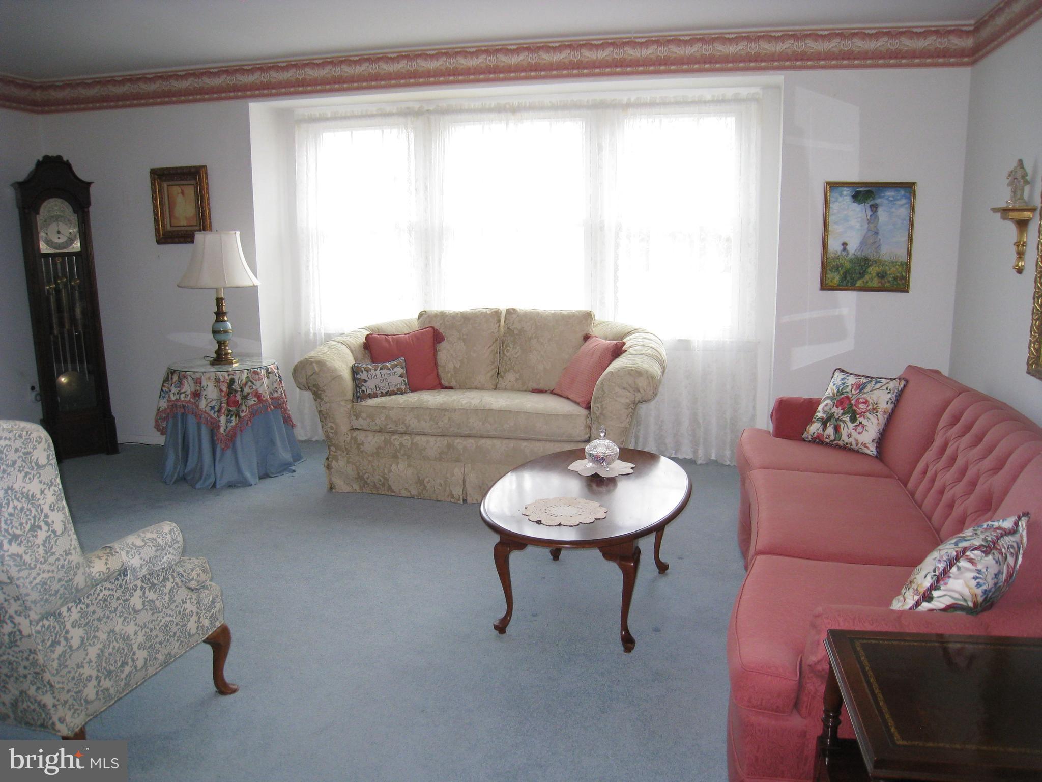 46 Buttonwood Road Stratford, NJ 08084 - Photo 4 of 17 Gallery Image 4