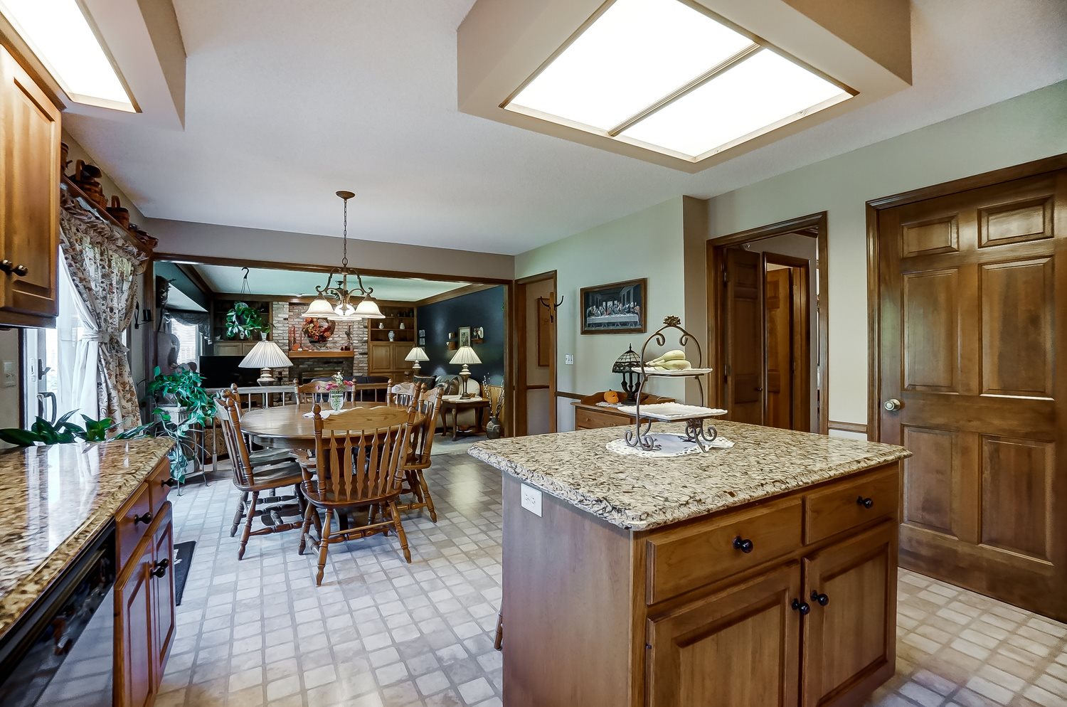 10435 Oak Trail Road Fort Wayne, IN 46845 - Photo 14 of 34 Gallery Image 14