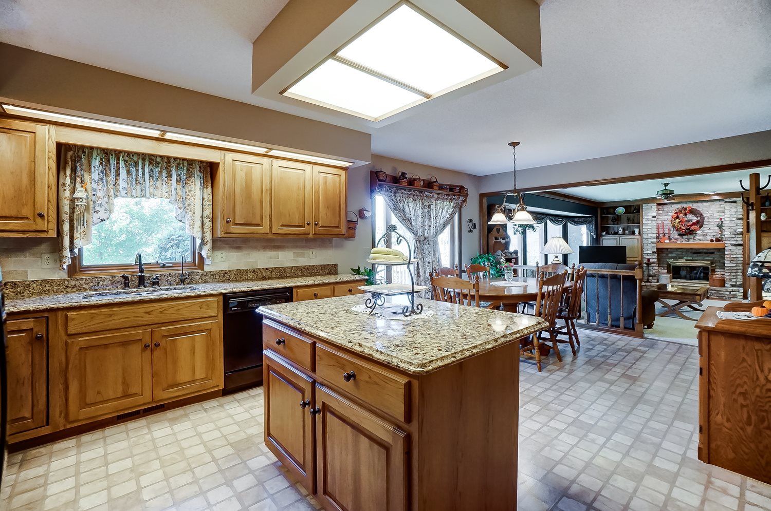 10435 Oak Trail Road Fort Wayne, IN 46845 - Photo 15 of 34 Gallery Image 15