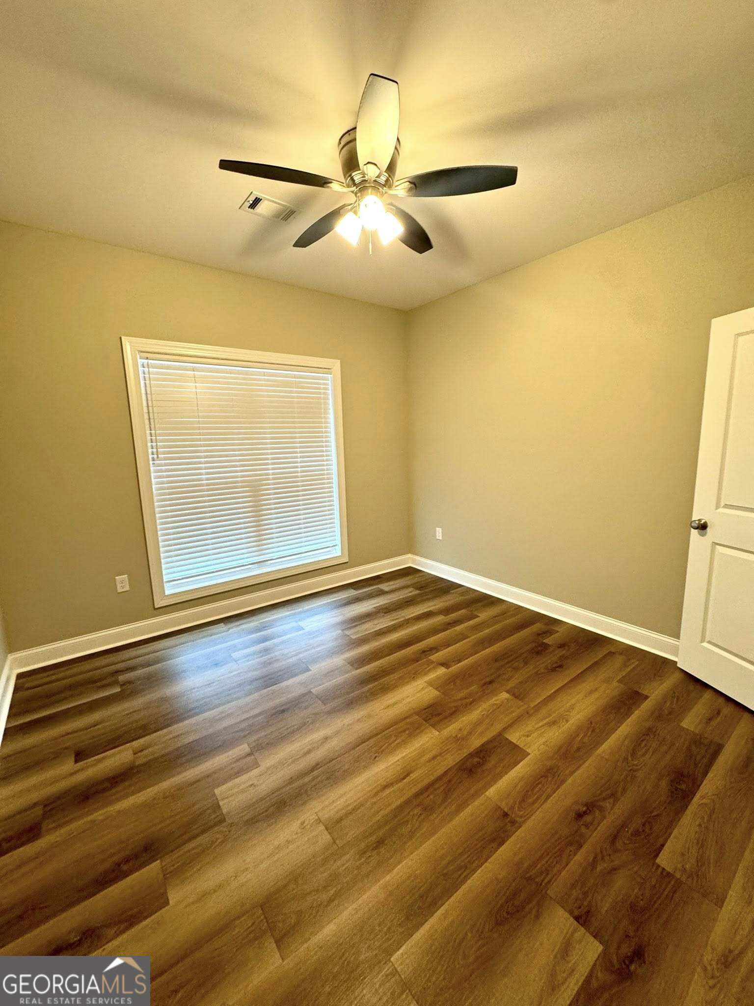 613 Shady Grove Dublin, GA 31021 - Photo 10 of 17