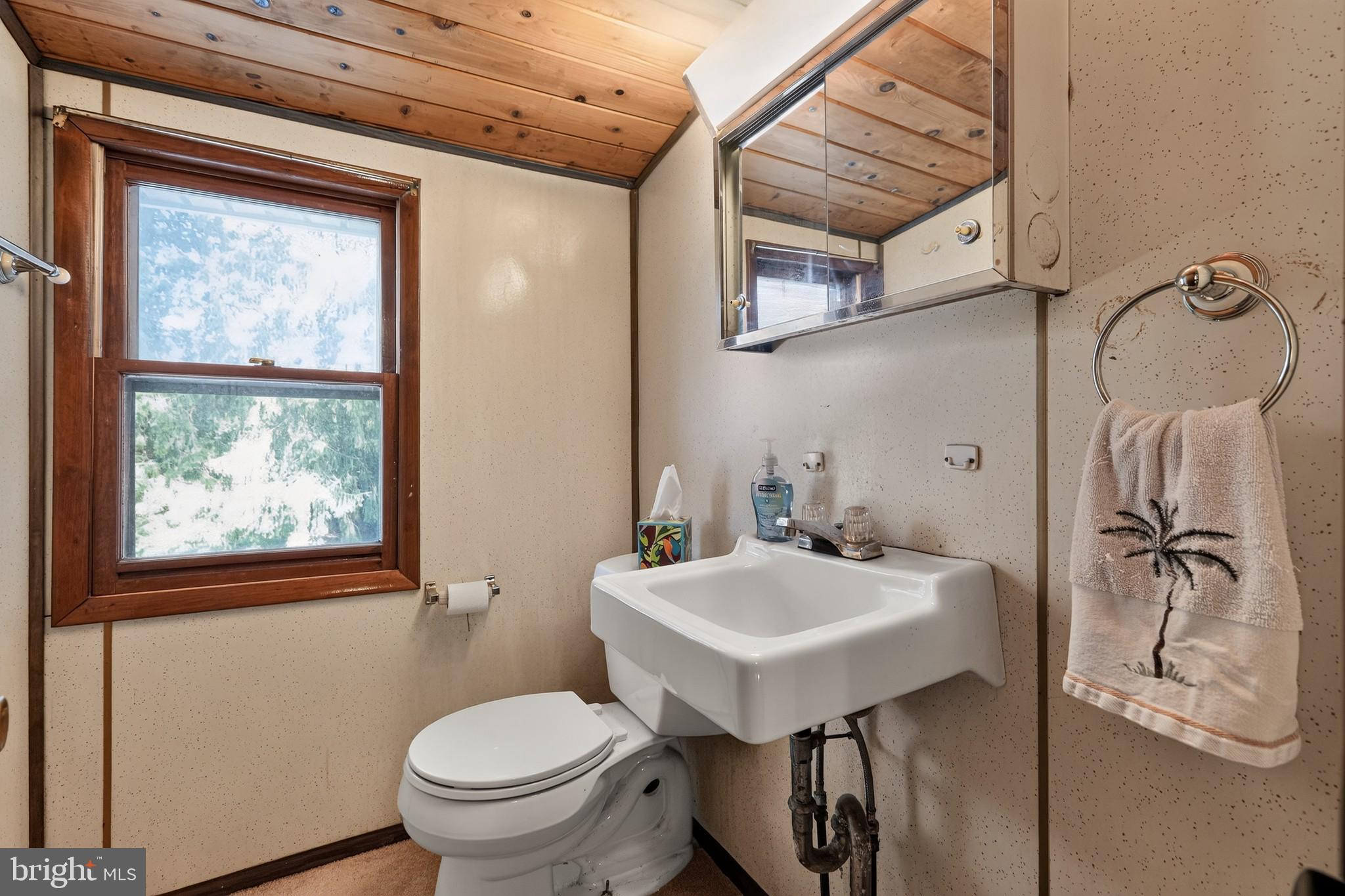 1720 Upper State Road Doylestown, PA 18901 - Photo 25 of 30 2nd Floor - Hall Bath w Stall Shower