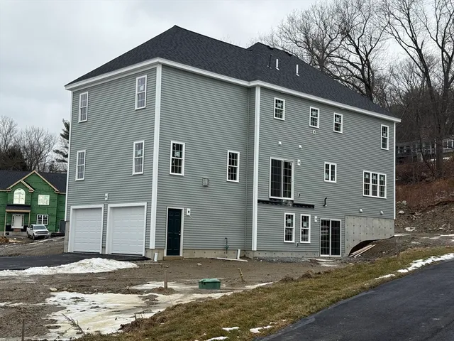 $1,425,000 | 2 Clover Glen Circle, Shrewsbury, MA 01545