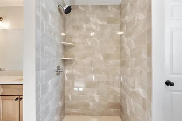 $1,399,999 | 2 Clover Glen Circle, Shrewsbury, MA 01545