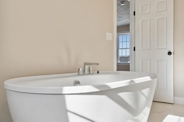 $1,399,999 | 2 Clover Glen Circle, Shrewsbury, MA 01545