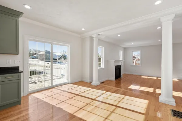 $1,399,999 | 2 Clover Glen Circle, Shrewsbury, MA 01545