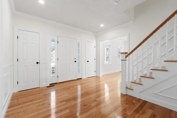 $1,399,999 | 2 Clover Glen Circle, Shrewsbury, MA 01545