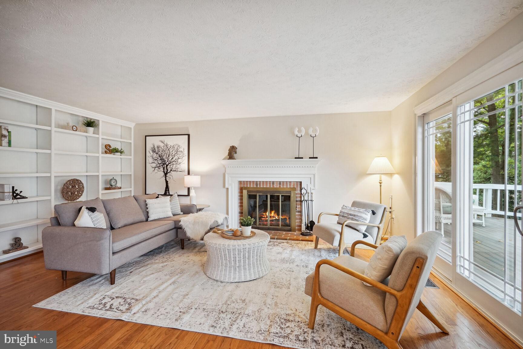 6311 Falling Brook Drive Burke, VA 22015 - Photo 10 of 35 Family Room