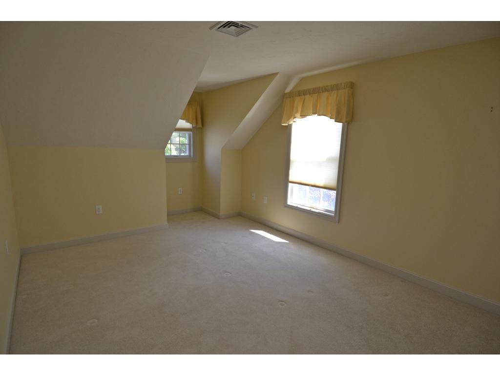 27 Old Bay Road New Castle, NH 03854 - Photo 17 of 35 Gallery Image 17