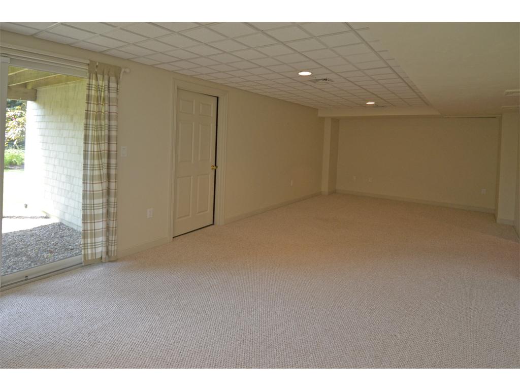 27 Old Bay Road New Castle, NH 03854 - Photo 21 of 35 Gallery Image 21