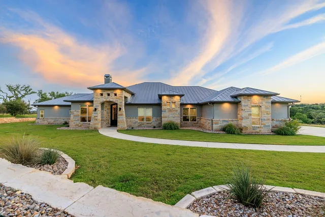$2,195,000 | 273 Admiral Heights Boulevard, Fredericksburg, TX 78624