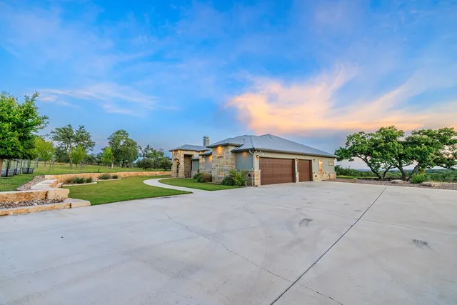 $2,195,000 | 273 Admiral Heights Boulevard, Fredericksburg, TX 78624