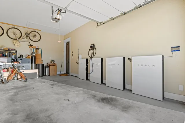 $2,195,000 | 273 Admiral Heights Boulevard, Fredericksburg, TX 78624