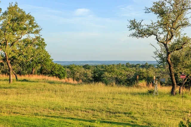 $2,195,000 | 273 Admiral Heights Boulevard, Fredericksburg, TX 78624