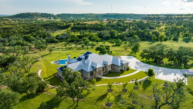 $2,195,000 | 273 Admiral Heights Boulevard, Fredericksburg, TX 78624
