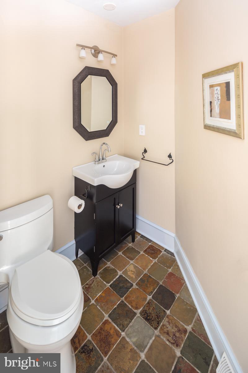 10 Llanfair Road, Unit 12 Ardmore, PA 19003 - Photo 14 of 28