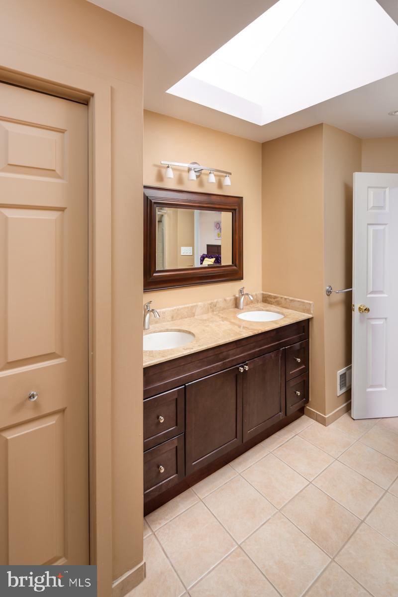 10 Llanfair Road, Unit 12 Ardmore, PA 19003 - Photo 19 of 28