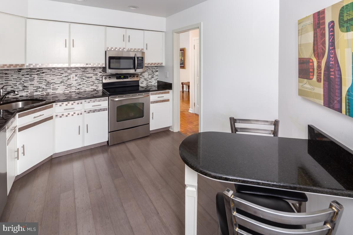 10 Llanfair Road, Unit 12 Ardmore, PA 19003 - Photo 9 of 28