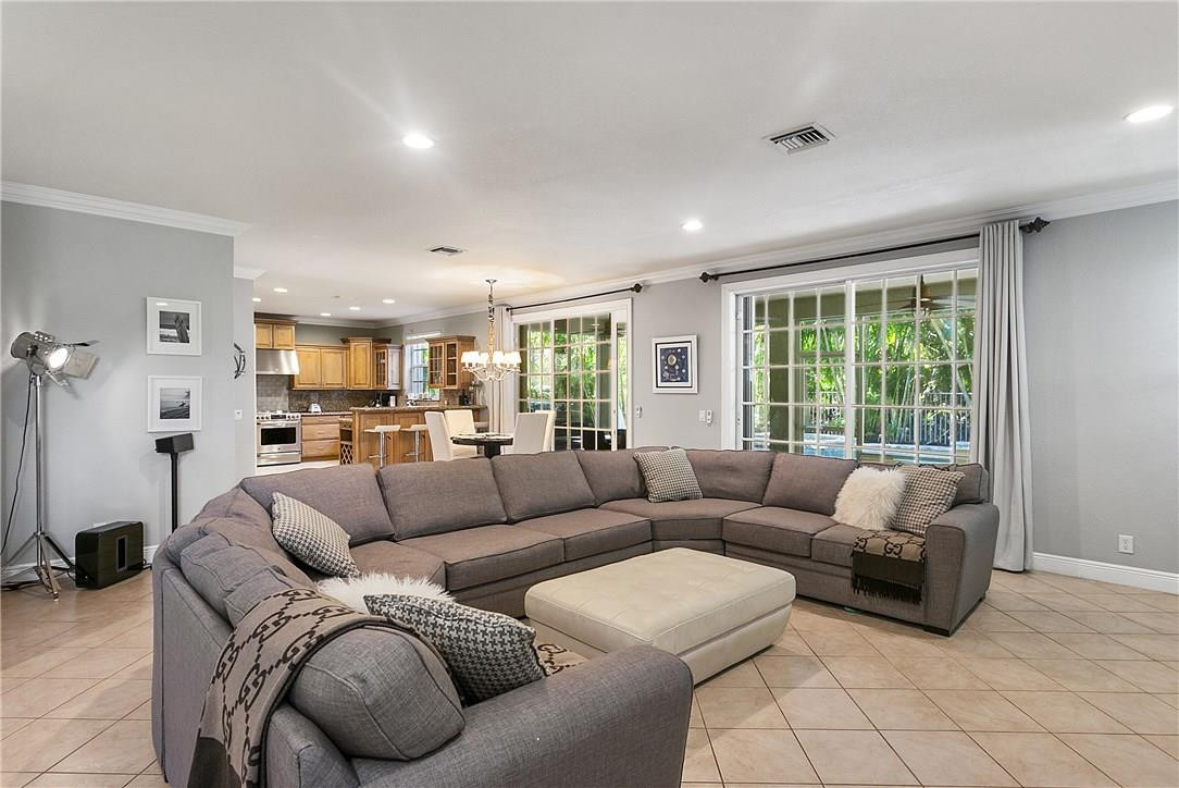 1647 Blue Jay Circle Fort Lauderdale, FL 33327 - Photo 13 of 35 Photo 13