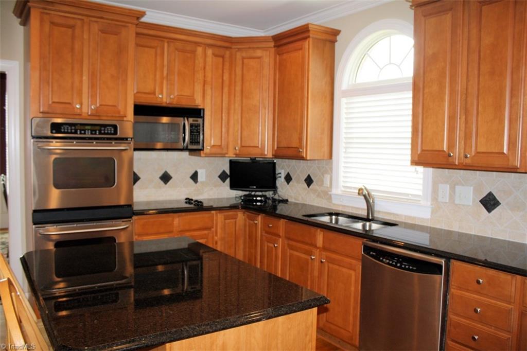 2185 Rossmore Road Clemmons, NC 27012 - Photo 14 of 30 Kitchen