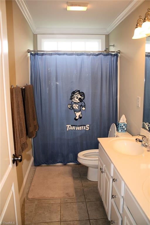 2185 Rossmore Road Clemmons, NC 27012 - Photo 21 of 30 2nd Bathroom
