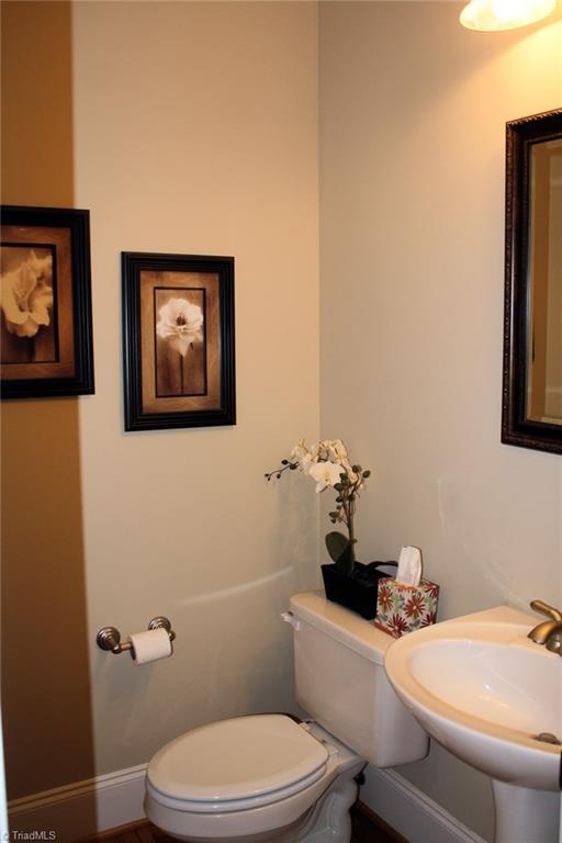 2185 Rossmore Road Clemmons, NC 27012 - Photo 7 of 30 Half Bath
