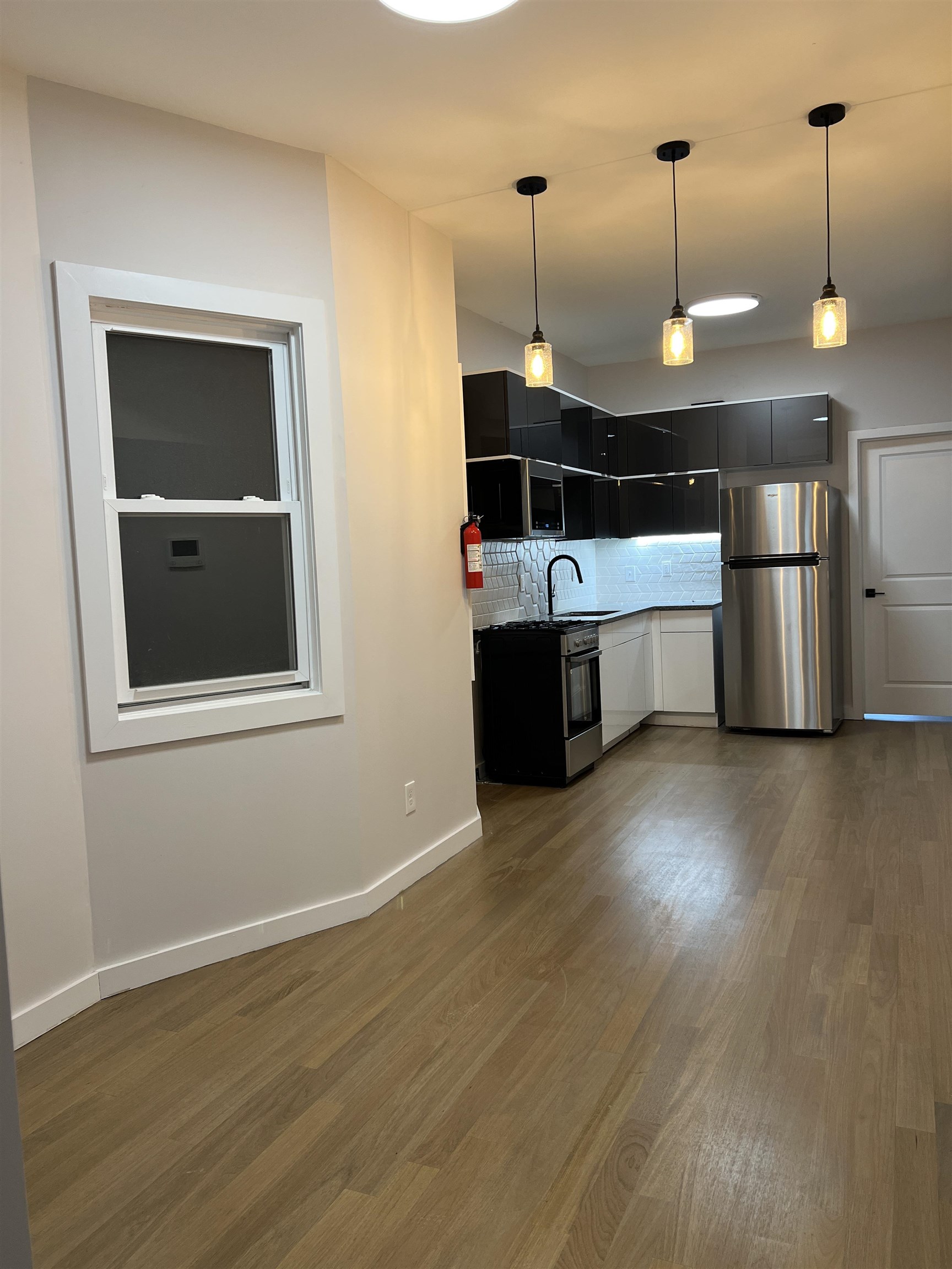 107 Magazine Street, Unit 2R Newark, NJ 07105 - Photo 21 of 40