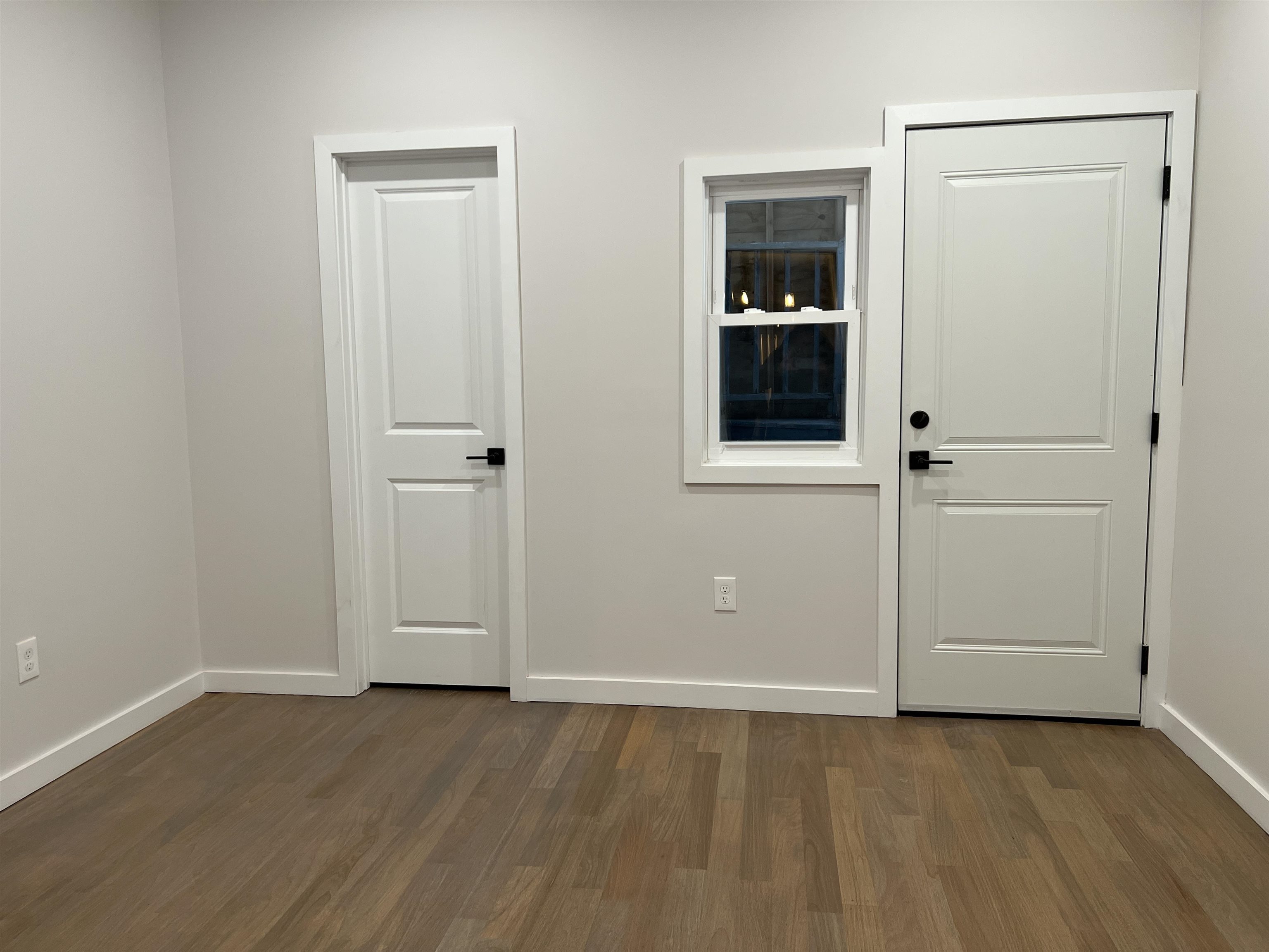 107 Magazine Street, Unit 2R Newark, NJ 07105 - Photo 27 of 40