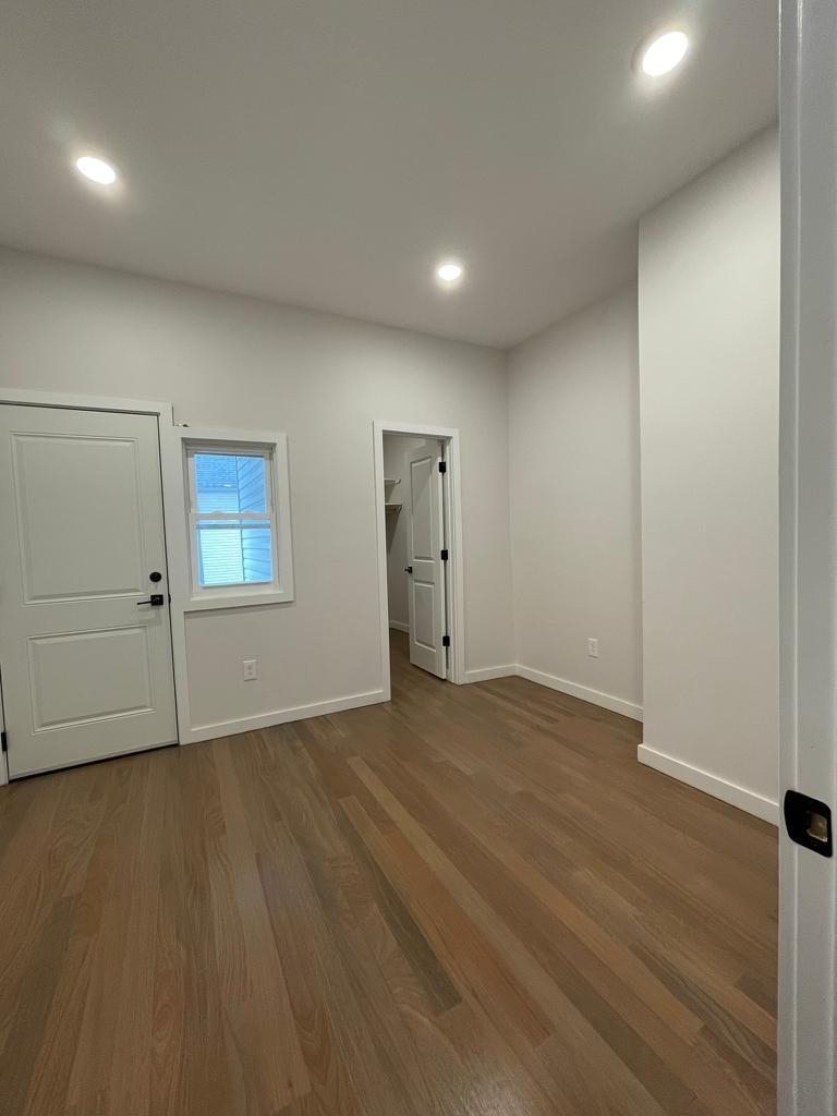 107 Magazine Street, Unit 2R Newark, NJ 07105 - Photo 8 of 40