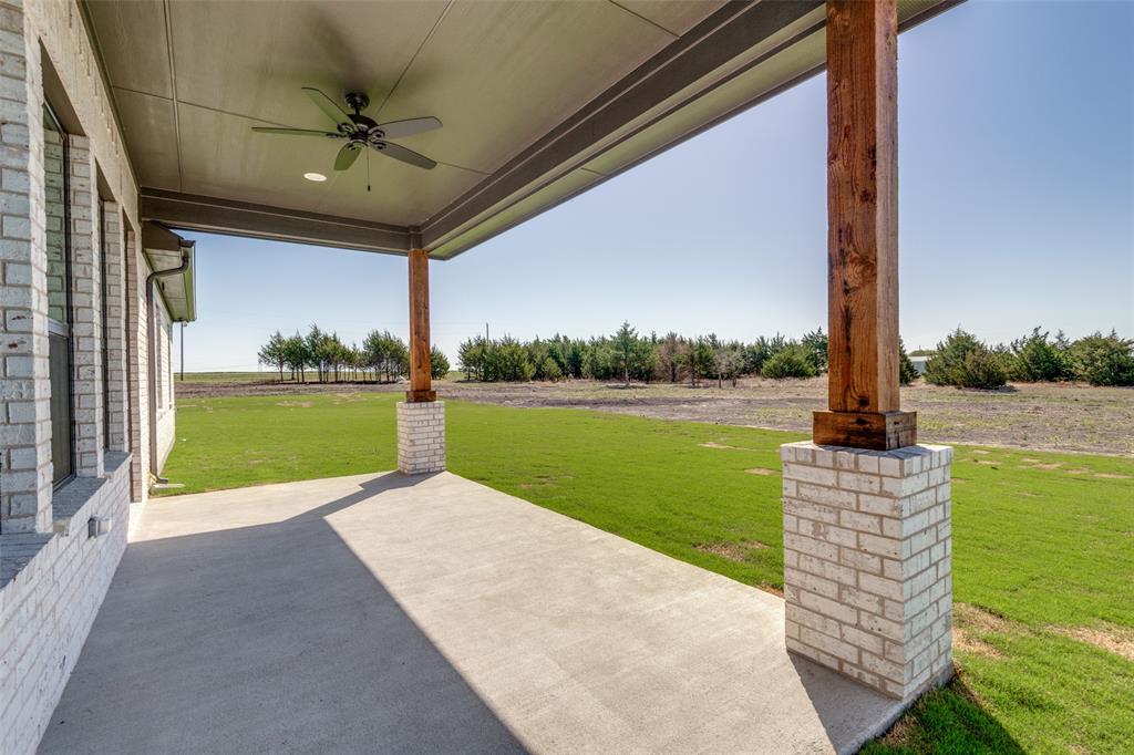820 Evergreen Way Nevada, TX 75173 - Photo 3 of 37 a view of a garden with an outdoor space