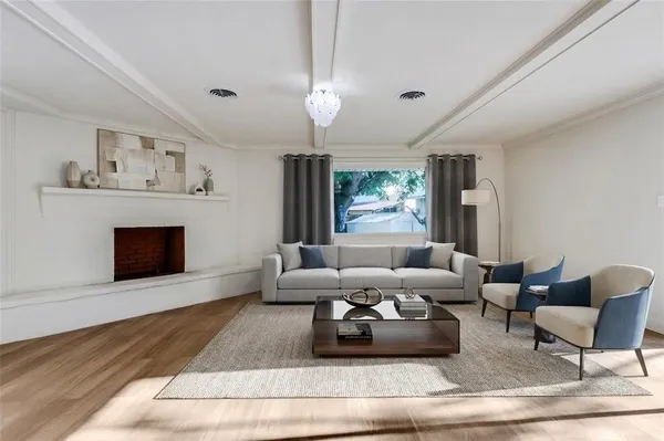 $2,695 | 704 Turner Boulevard, Grand Prairie, TX 75050