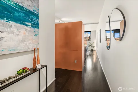 $425,000 | 1111 East Pike Street, Unit 403, Seattle, WA 98122