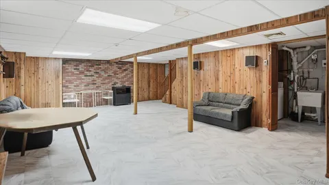 $700,000 | 2761 Preston Place, North Bellmore, NY 11710