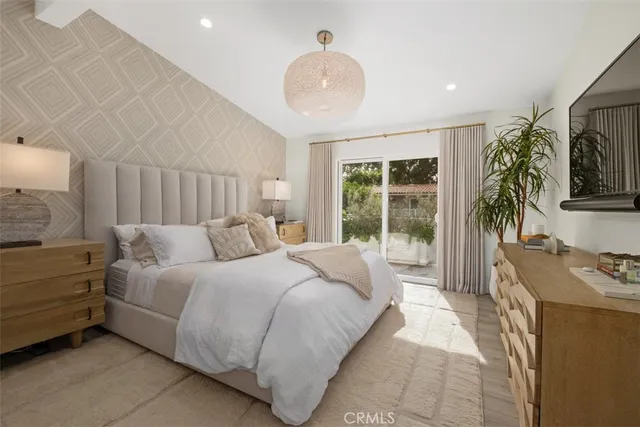 $2,599,000 | 358 Vista Madera, Newport Beach, CA 92660