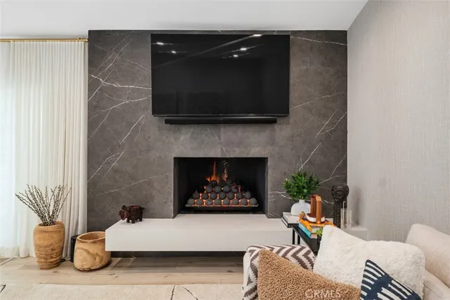 $2,599,000 | 358 Vista Madera, Newport Beach, CA 92660