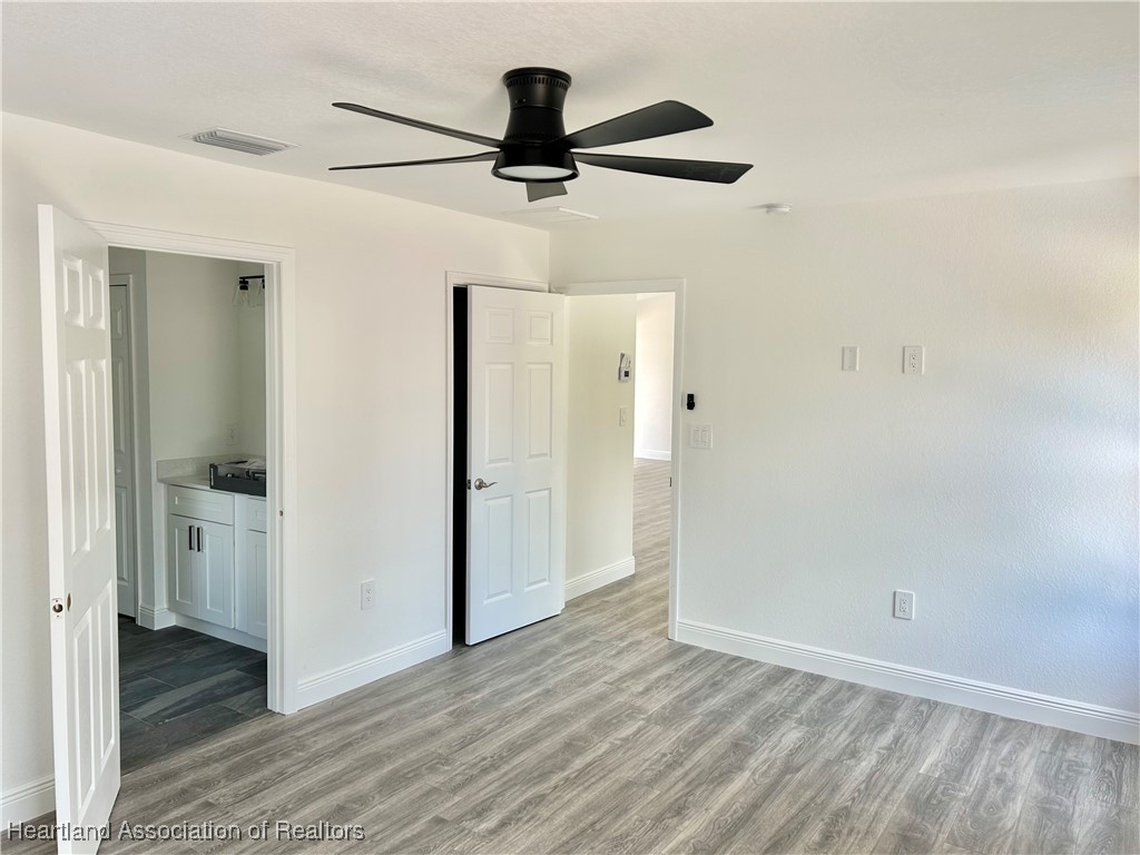 136 Lincoln Road Northwest Lake Placid, FL 33852 - Photo 20 of 31 Master Suite fits king size bed