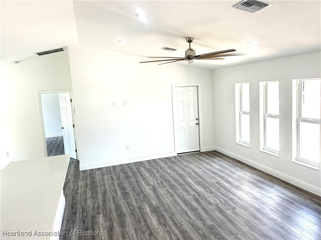 136 Lincoln Road Northwest Lake Placid, FL 33852 - Photo 27 of 31