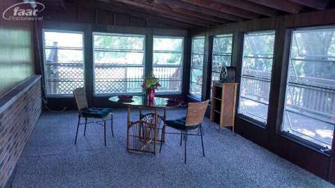 5038 Calkins Road Flint, MI 48532 - Photo 9 of 29 20414127-8.JPG